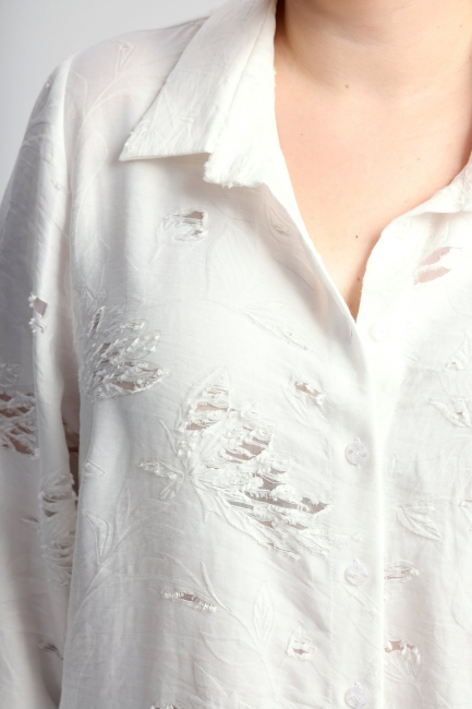 Блузка из поливискозы с органзой