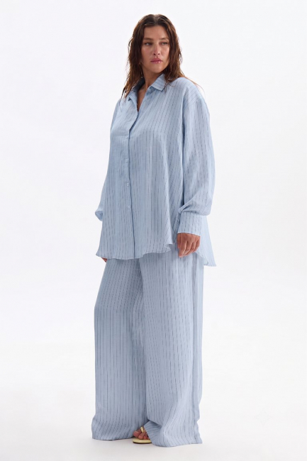 Рубашка оверсайз изо льна с полоской райе – фото – Plus Size 50–64 – Моно-Стиль