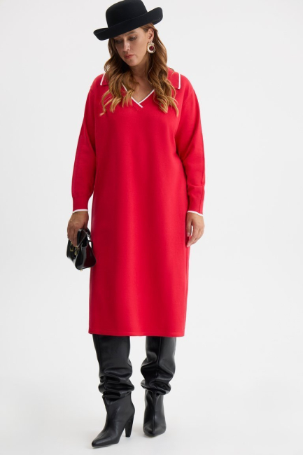 Платье из вязаной поливискозы с воротником – фото – Plus Size 50–64 – Моно-Стиль
