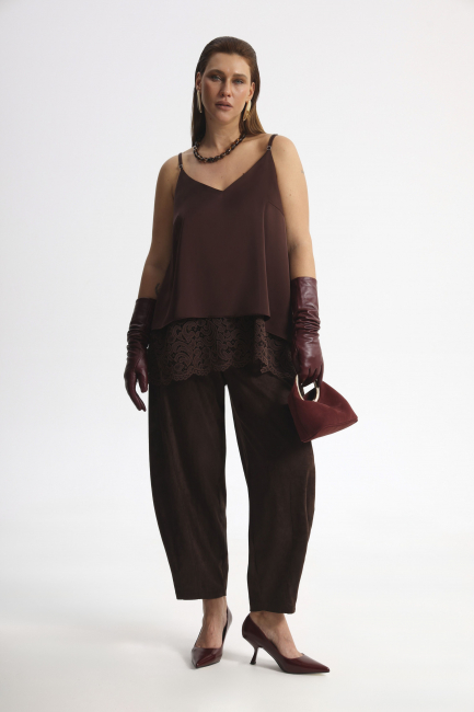 Топ из поливискозы с кружевом