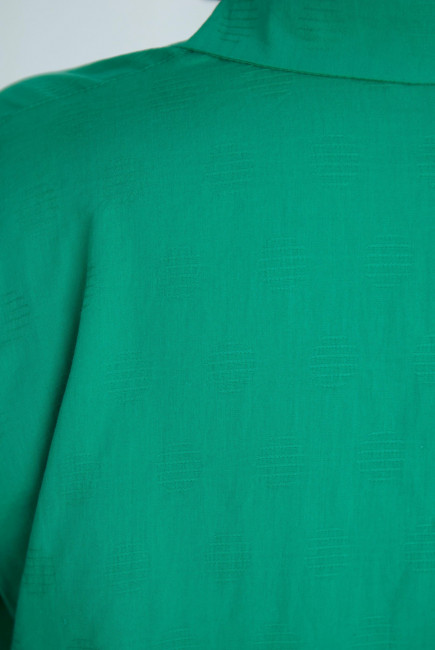 зеленая оверсайз рубашка с рельефным рисунком для повседневных луков