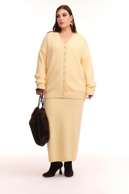 Вязаный костюм с юбкой макси
