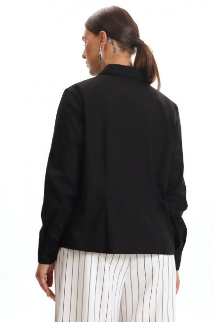 Рубашка slim черного цвета с рельефами на рост 172