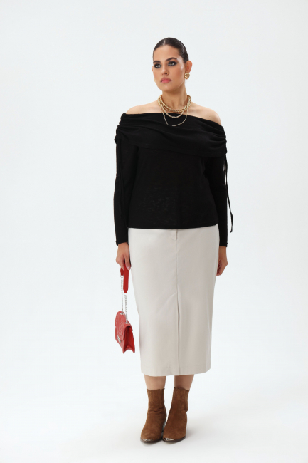 Лонгслив со спущенным плечом