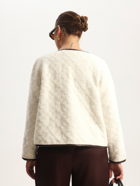 Жакет из фактурного трикотажа на завязке