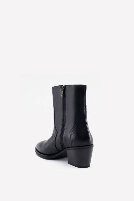 Казаки из черной кожи