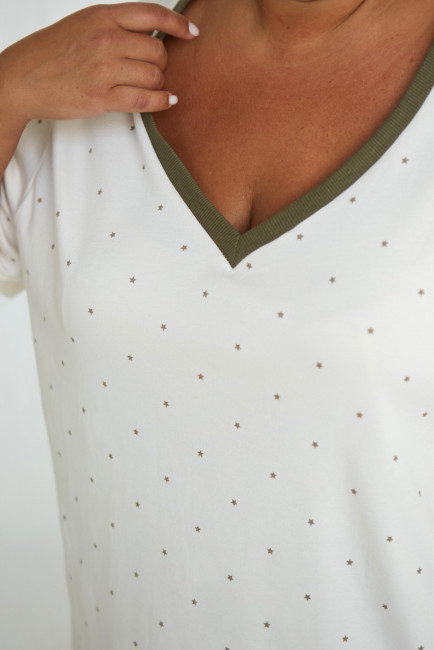 Оверсайз футболка с углубленным вырезом и принтом звезды купить онлайн