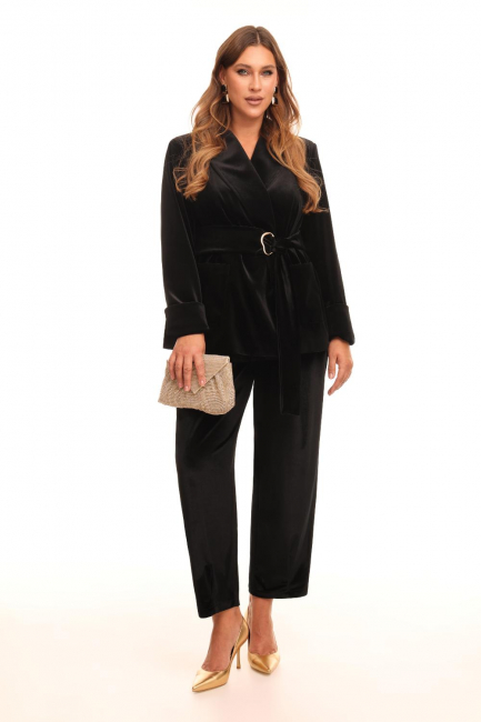 Бархатный черный жакет на запа́хе