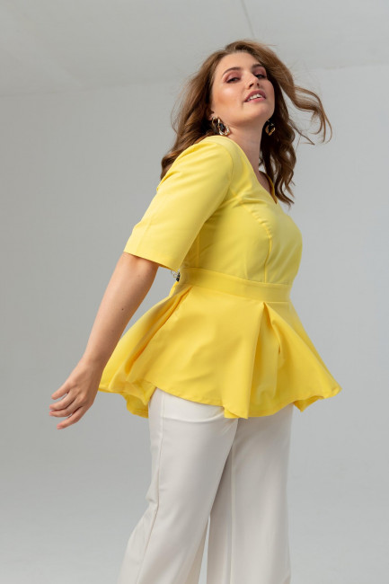 Туника с баской желтого цвета  купить в интернет-магазине одежды больших размеров для женщин 