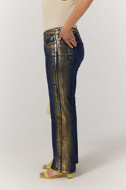 Золотые джинсы strаight legс с металлизированным напылением