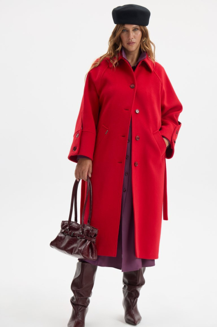 Пальто реглан с разрезом на рукаве – фото – Plus Size 50–64 – Моно-Стиль