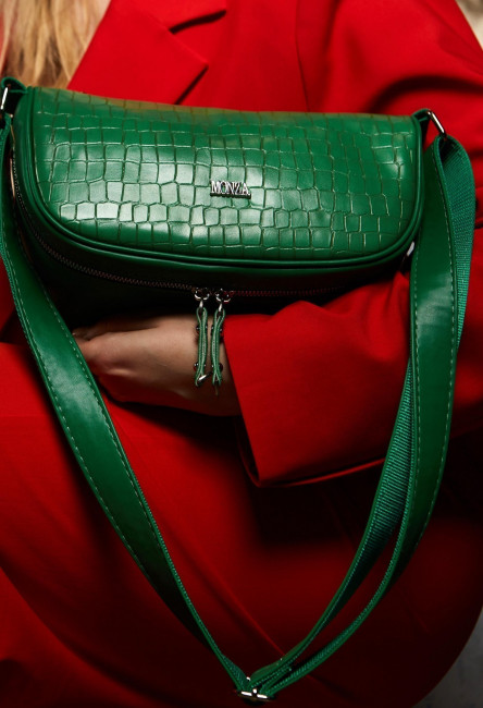 Зеленая кожаная сумка хобо с эффектом рептилии через плечо на весну
