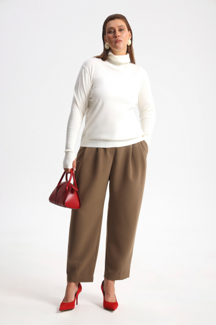 Бадлон с разрезом на горловине