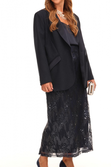 Женский жакет с шелковыми лацканами в стиле смокинга