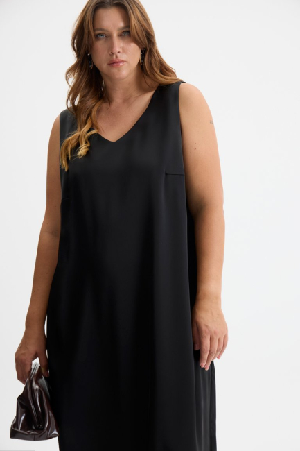 Платье в бельевом стиле черного цвета – фото – Plus Size 50–64 – Моно-Стиль