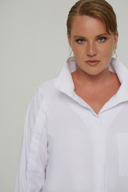 Белая рубашка кейп с пуговицами на рукаве купить на фигуру плюс сайз в магазине женской одежды больших размеров
