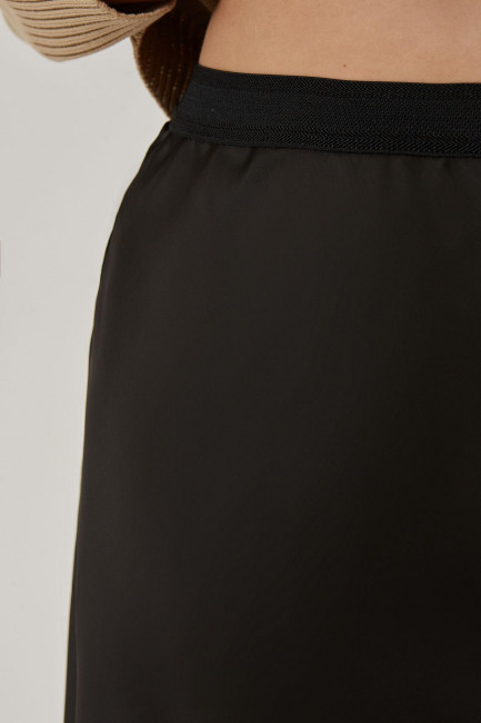 Черная шелковая юбка комбинация на подкладке