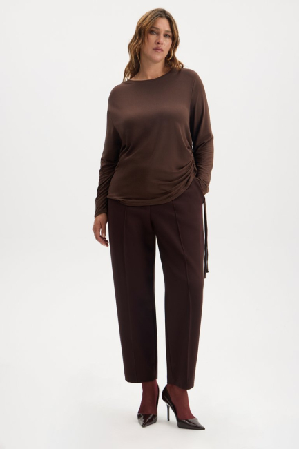 Лонгслив из трикотажа с драпировкой – фото – Plus Size 50–64 – Моно-Стиль