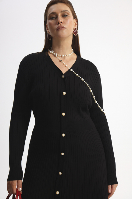 Платье лапша с акцентными пуговицами