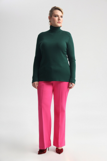 Водолазка зеленого цвета