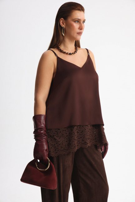 Топ из поливискозы с кружевом