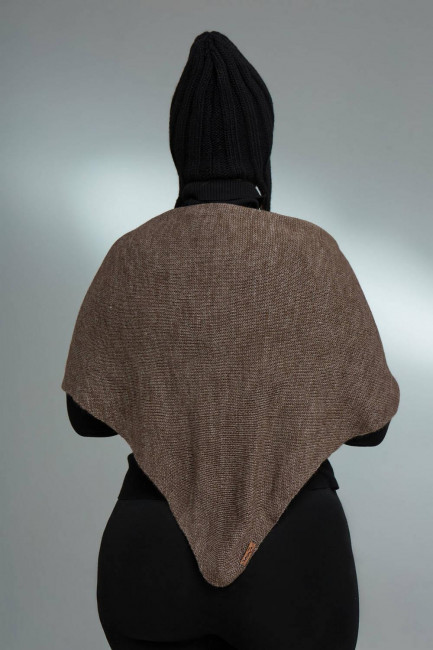 Платок из вязаной шерсти темно-бежевого цвета