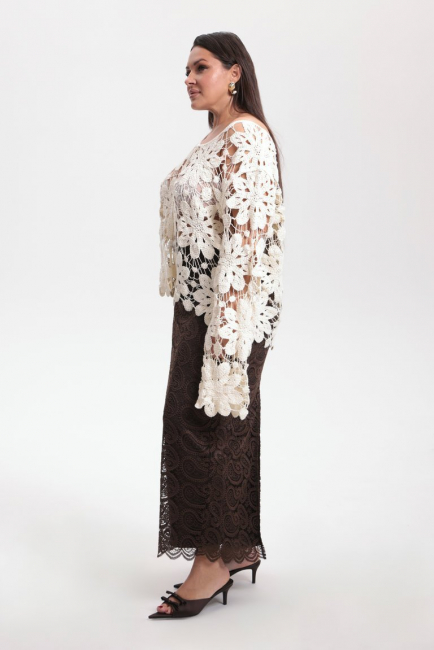Кардиган кроше с вязкой цветы – фото – Plus Size 50–64 – Моно-Стиль