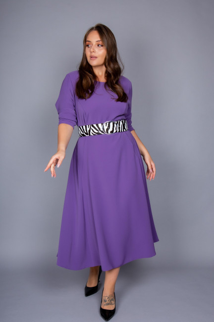 Приталенное платье цвета баклажан