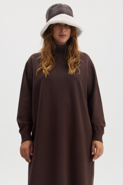 Панама из шерсти мериноса на экокоже наппа в оттенке шоколад – фото – Plus Size 50–64 – Моно-Стиль