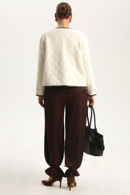 Жакет из фактурного трикотажа на завязке